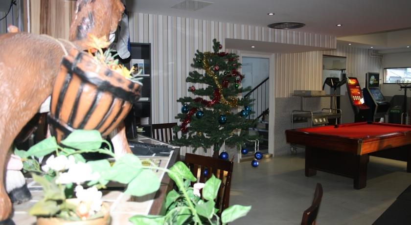 Arkadia Hotel & Hostel