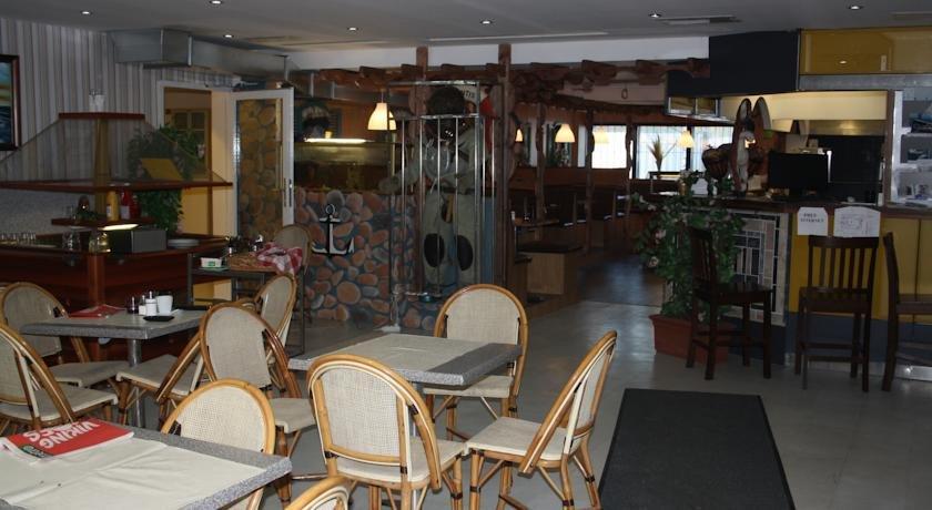 Arkadia Hotel & Hostel