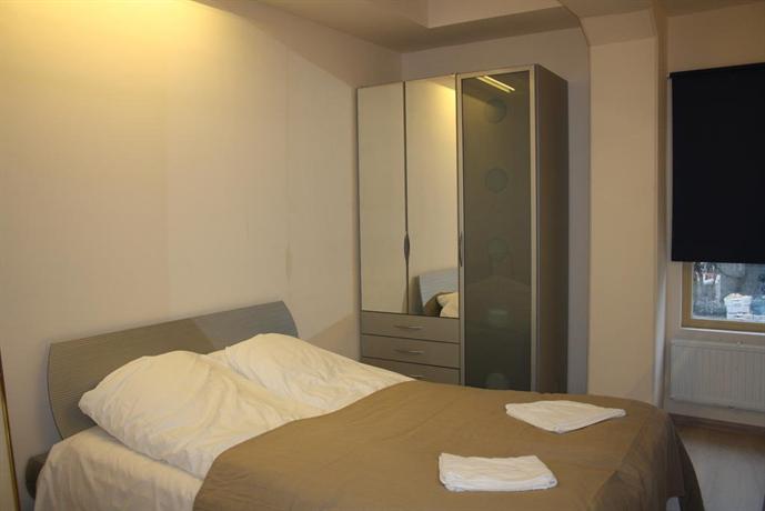 Arkadia Hotel & Hostel