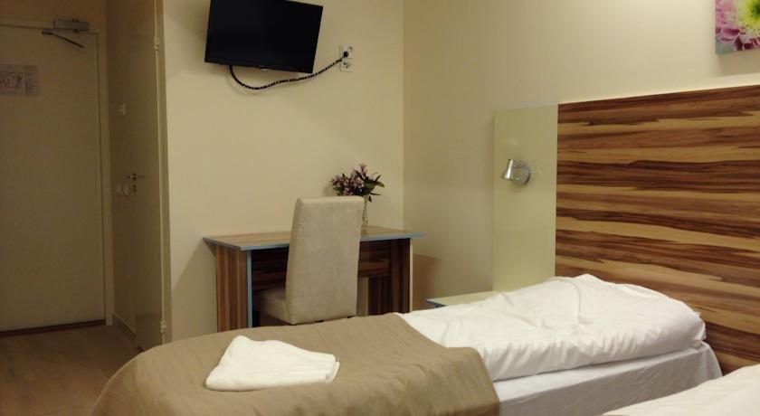 Arkadia Hotel & Hostel