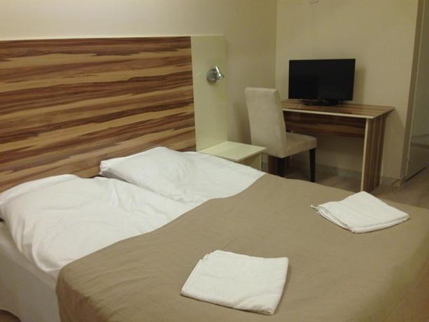 Arkadia Hotel & Hostel