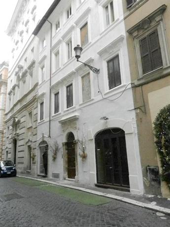 3 Coins Trevi Fountain Bed & Breakfast Rome