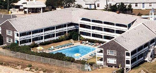 Pelham House Resort Dennis Port