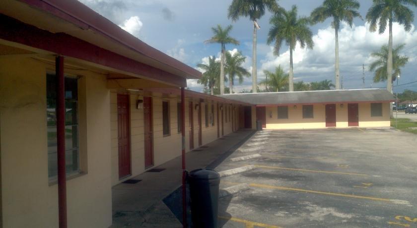 Palm City Motel