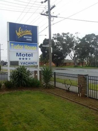 Tudor House Motel