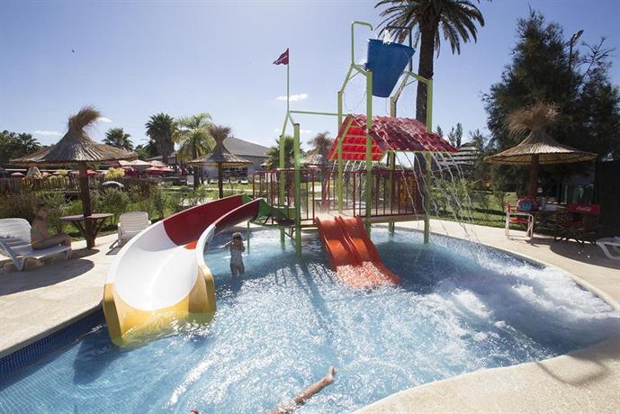 Howard Johnson Marinas & Resort