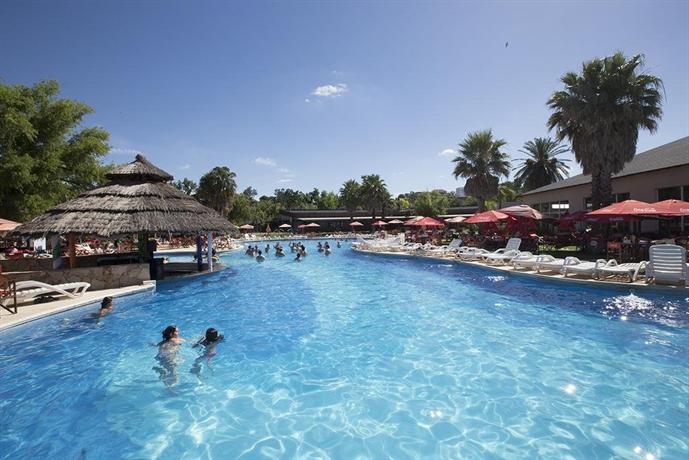 Howard Johnson Marinas & Resort