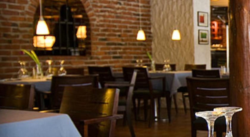 Hotel Amado Pori