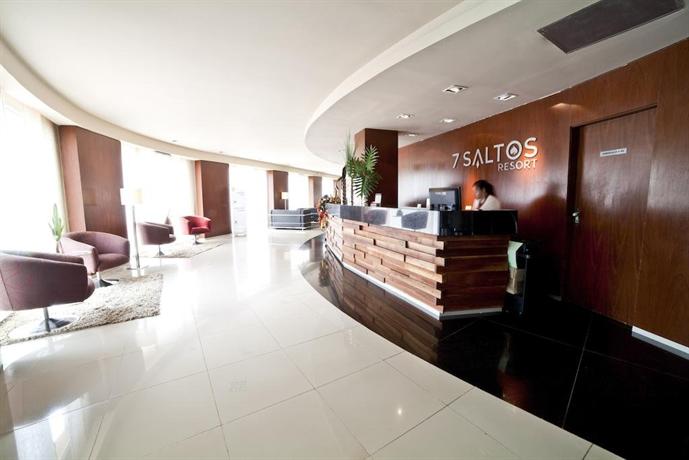 7 Saltos Resort