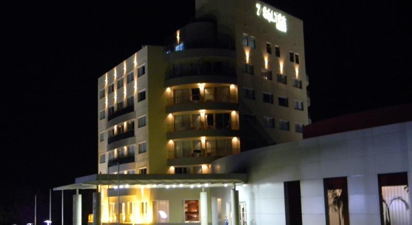 7 Saltos Resort