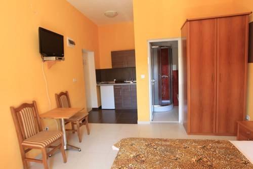 Zodiac Apartments Budva