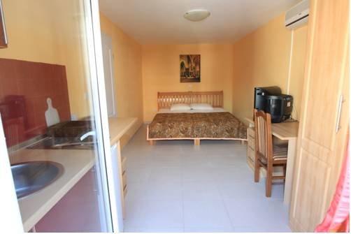 Zodiac Apartments Budva
