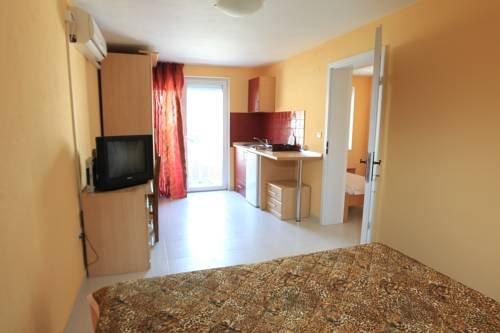 Zodiac Apartments Budva