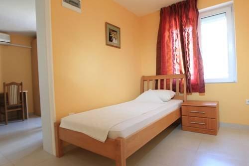 Zodiac Apartments Budva