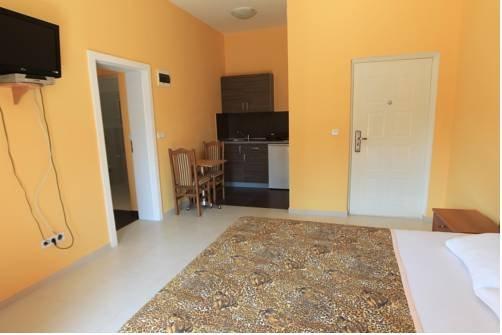 Zodiac Apartments Budva