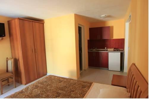 Zodiac Apartments Budva
