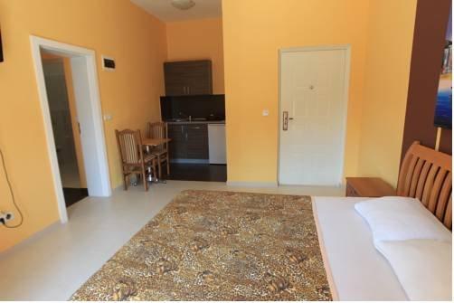 Zodiac Apartments Budva