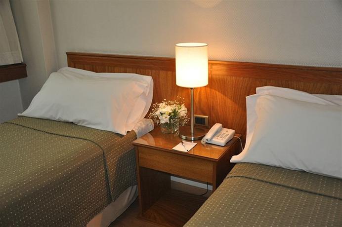 Hotel Solans Carlton