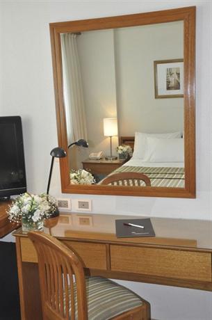 Hotel Solans Carlton