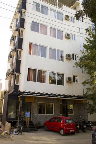 OYO 378 Aira Apartments Near Manipal Hospital