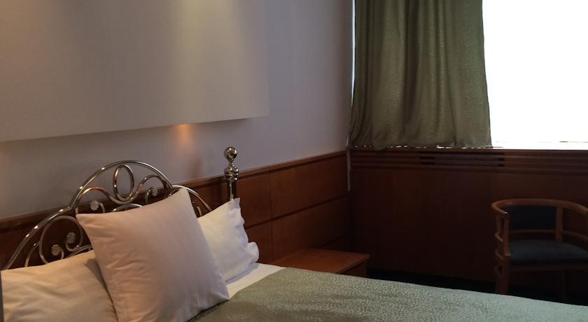 Гостиница Самотлор