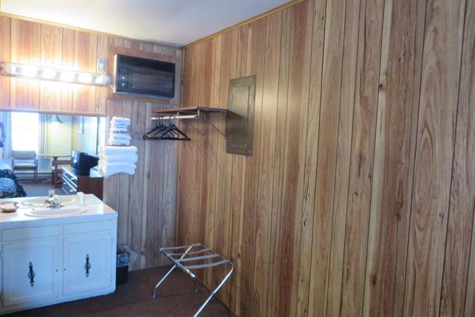 Seacrest Motel