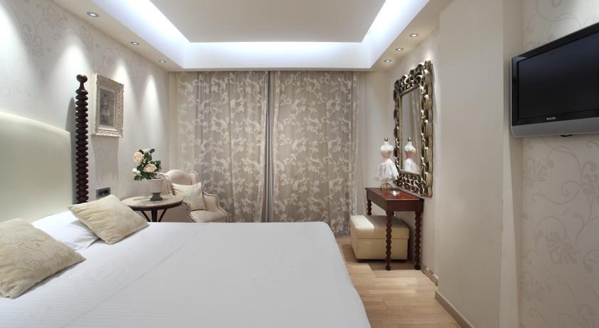 Comfy Boutique Hotel