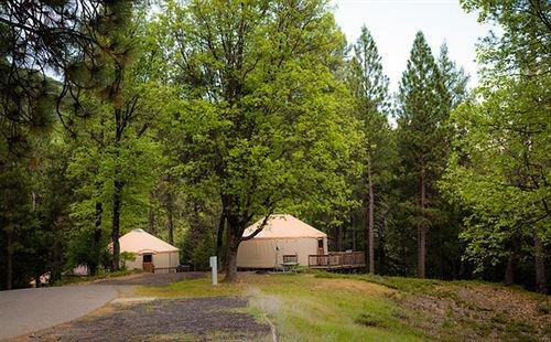 Yosemite Lakes RV Resort