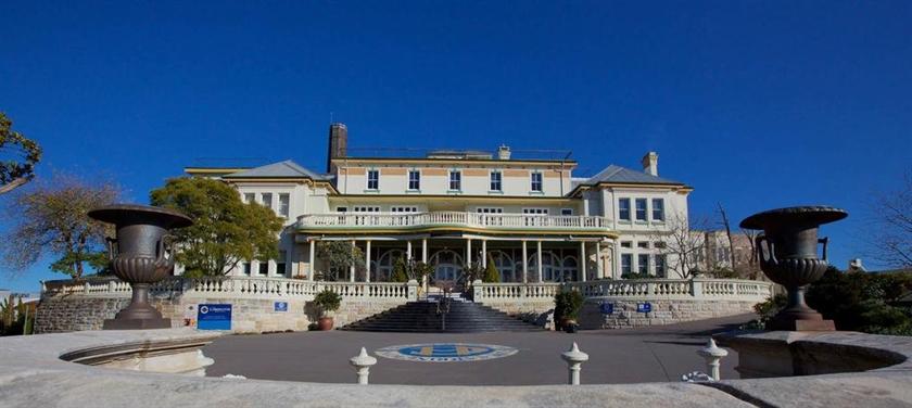 Photo: Carrington Hotel
