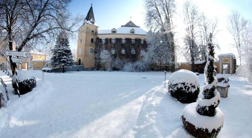 Hotel Schloss Muhldorf Feldkirchen an der Donau Austria thumbnail