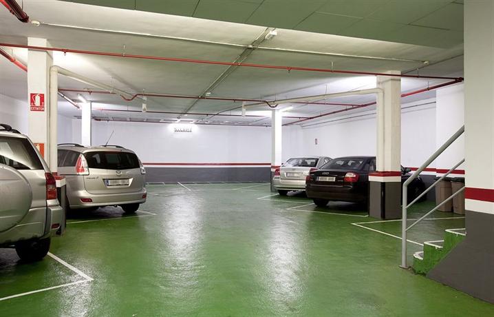 Recreational_facility
