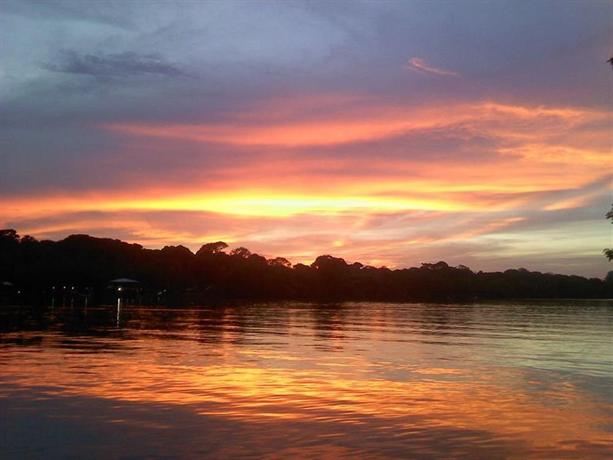 Cabinas Icaco Tortuguero