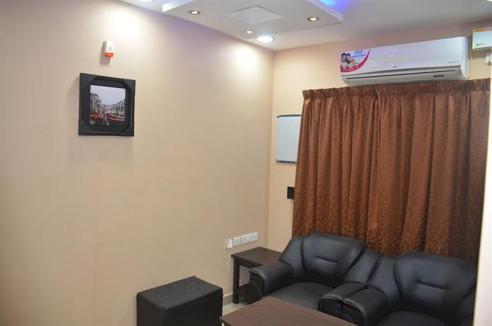 Max Classic Serviced Apartment