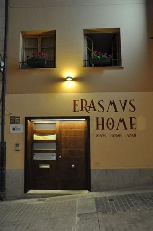 Erasmus Hostel Premium