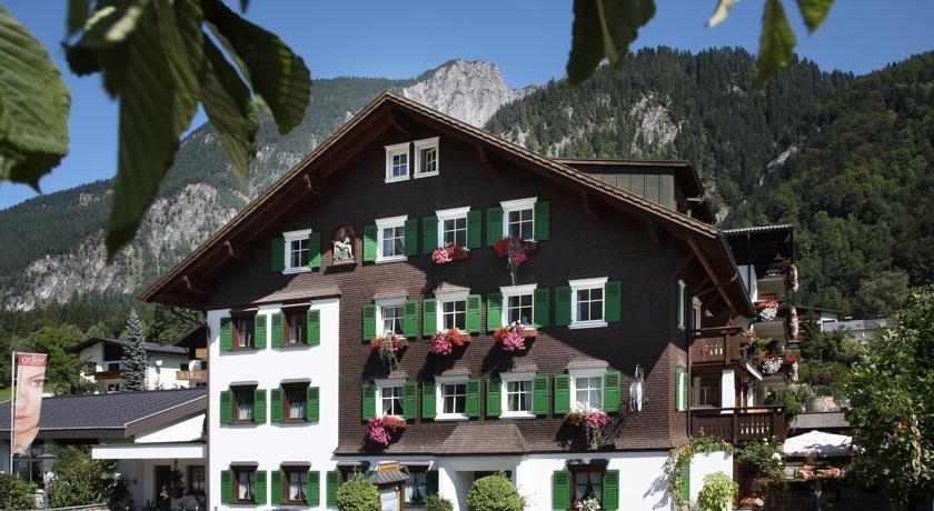 Relax- und Vitalhotel Adler Sankt Anton im Montafon Austria thumbnail