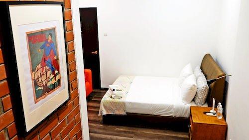 Roomies Boutique Bed & Breakfast - Hostel