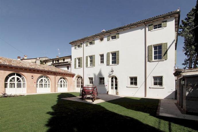 Residence Corte San Carlo