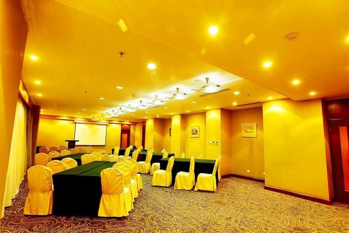 Central Plaza Hotel Dalian