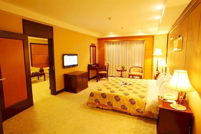 Central Plaza Hotel Dalian