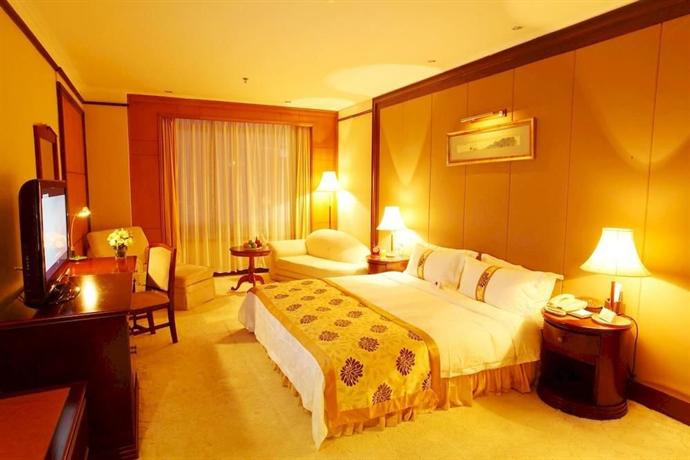 Central Plaza Hotel Dalian