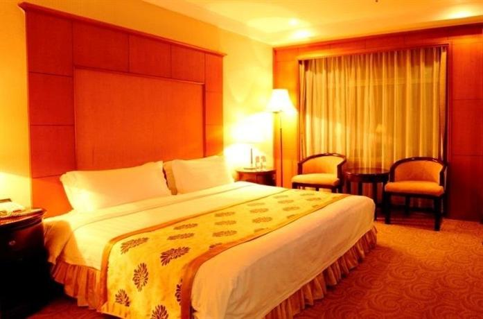 Central Plaza Hotel Dalian