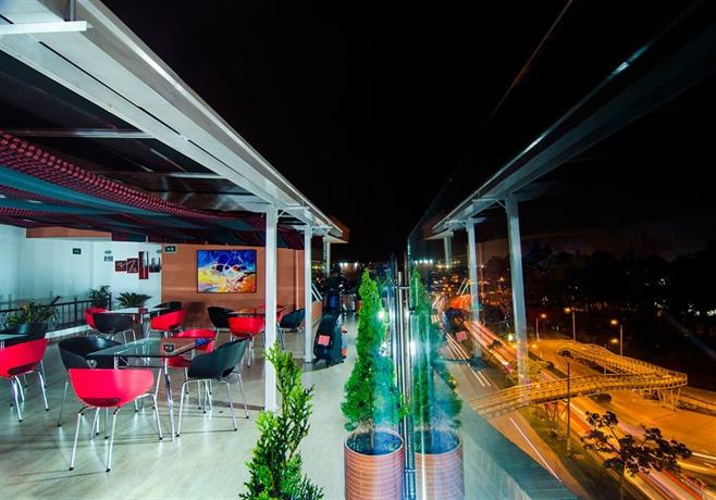 Hotel Parque 63