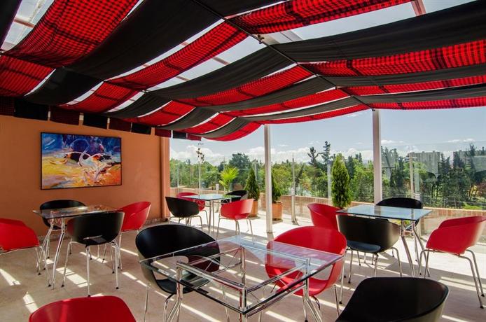 Hotel Parque 63