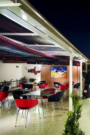 Hotel Parque 63