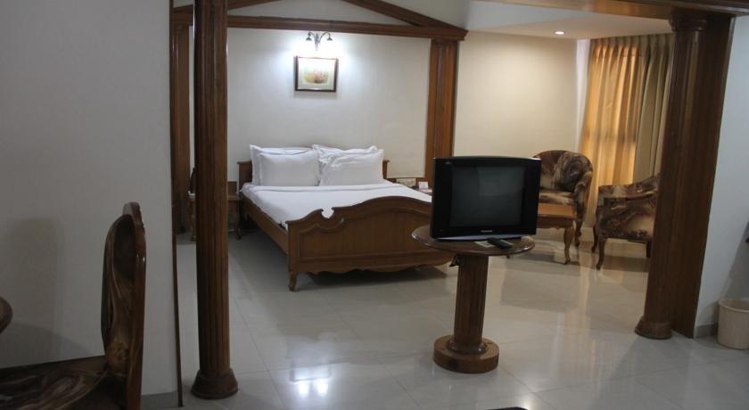 Hotel Allum