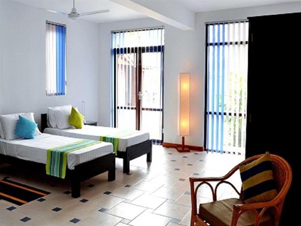 C & I Beach Hotel