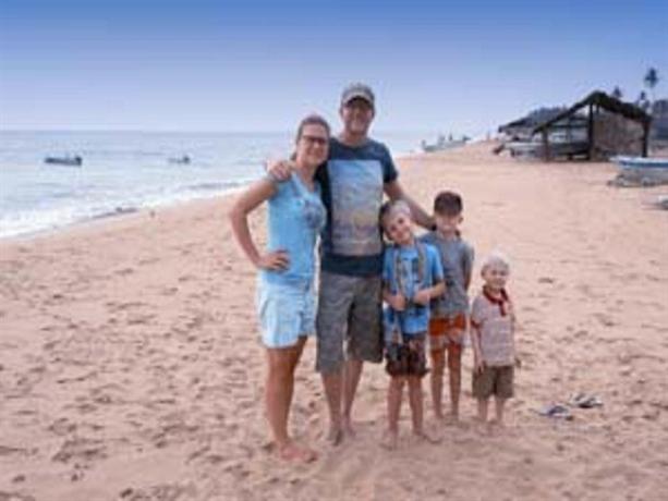 C & I Beach Hotel