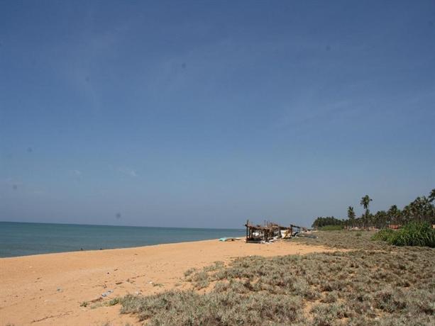 C & I Beach Hotel