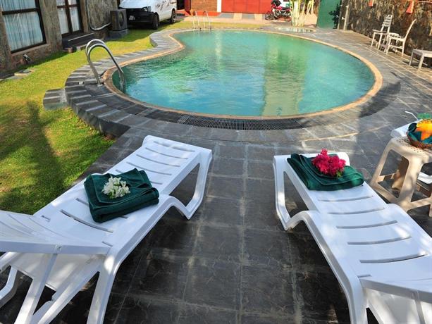 C & I Beach Hotel