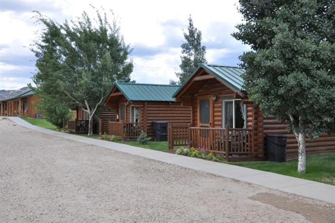 Bryce Country Cabins